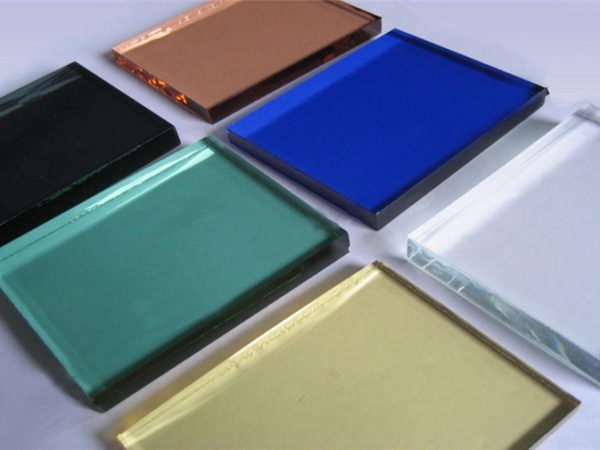Sử dụng kính trong thiết kế nội thất và xây dựng nhà ở