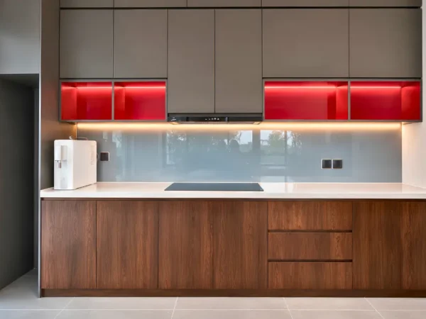 BÍ QUYẾT CHỌN MÀU KÍNH ỐP BẾP CHO KHÔNG GIAN HOÀN HẢO
